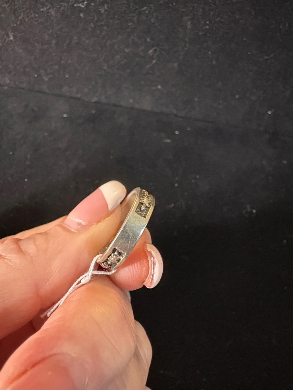 Vintage Floral Engraved Gold Band Ring - Women's Jewelry